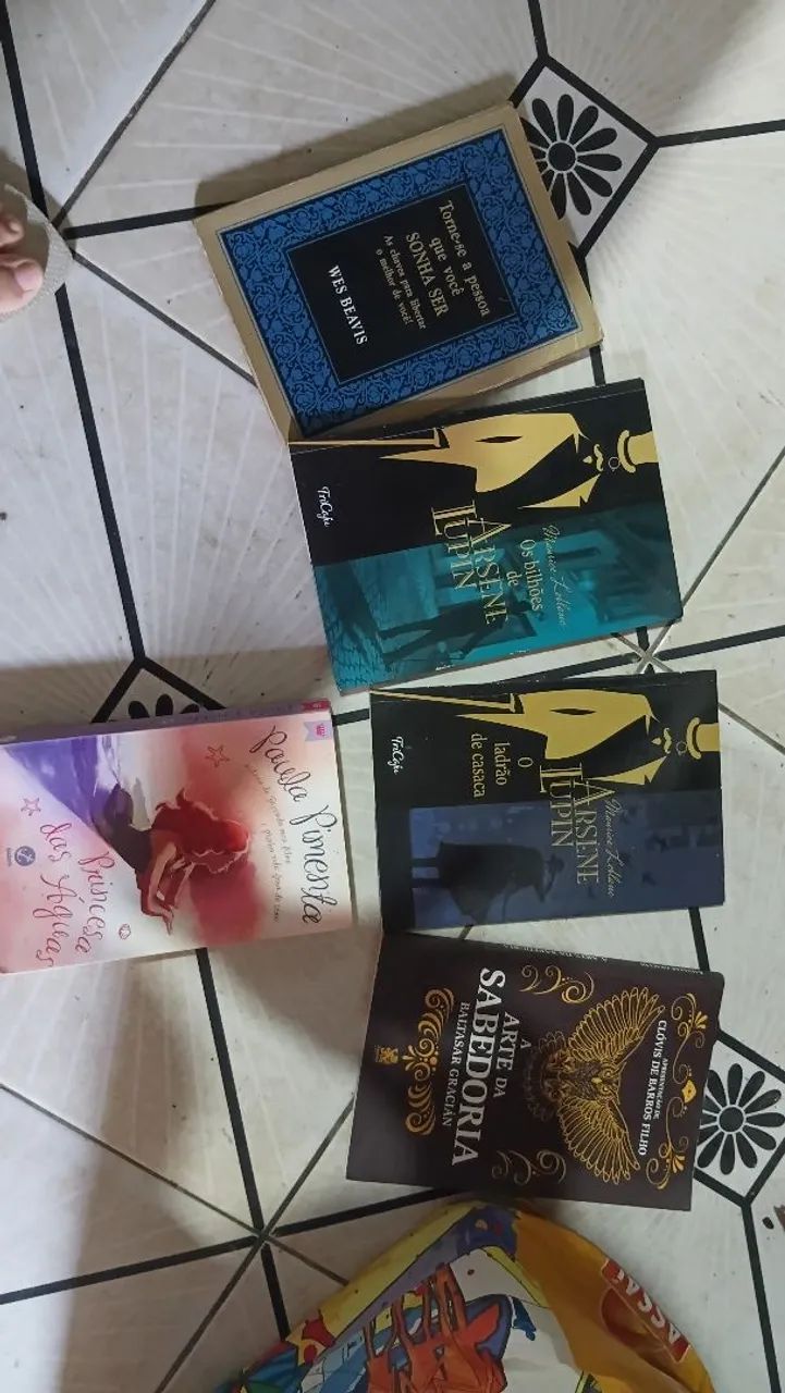 Livros diversos  - Foto 3