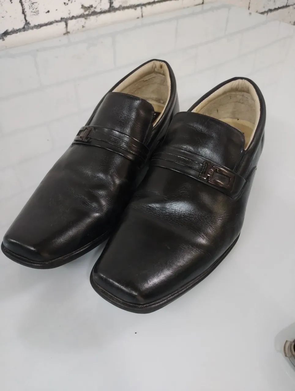 Sapato social de couro legítimo 39
