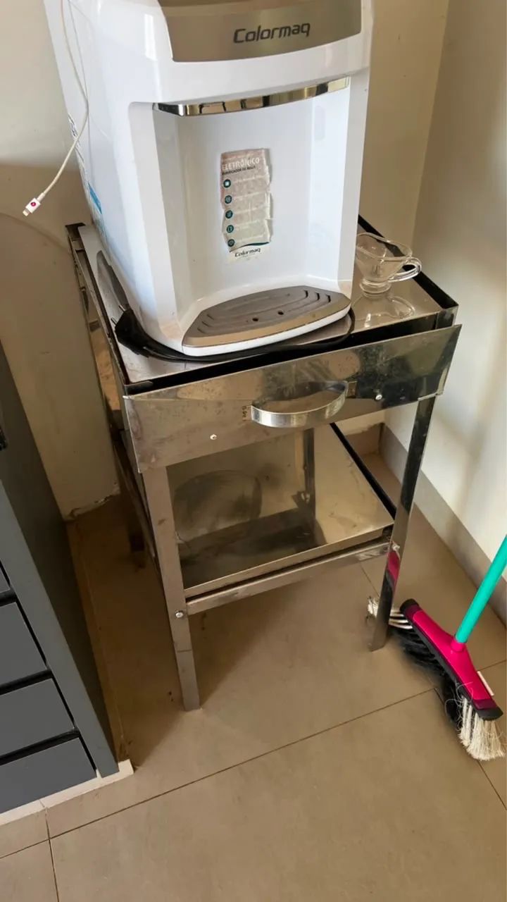 Mesa de Inox pra Cortar Frango - Foto 2