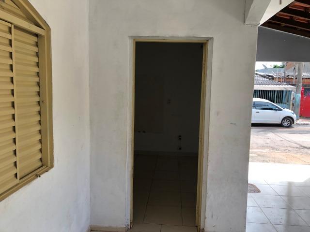 Noble Vende -Gama casa com 03 quartos lote de esquina vazado aceita apartamento na troca - Foto 11