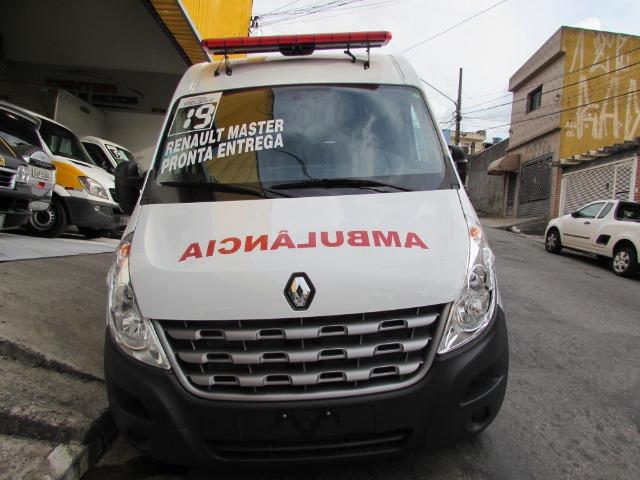 Renault Master Ambulância L2H2 2019 - Foto 4