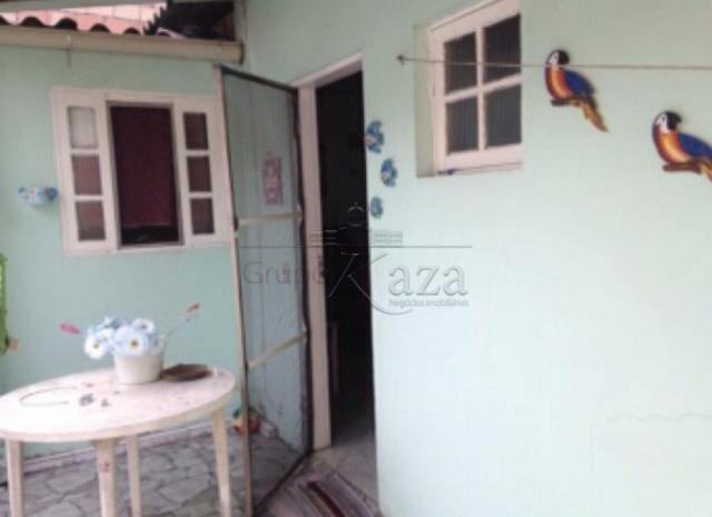 Casa à venda com 2 dormitórios em Jardim olaria, Caraguatatuba cod:V30284LA