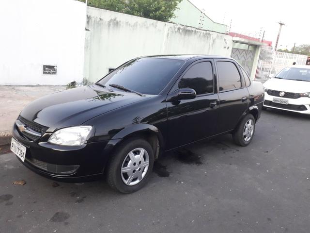 Vendo ou troco por carro de menor valor corsa classic 2015completo - Foto 2