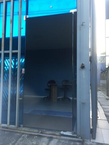 Prédio comercial 300m.estr. da batalha