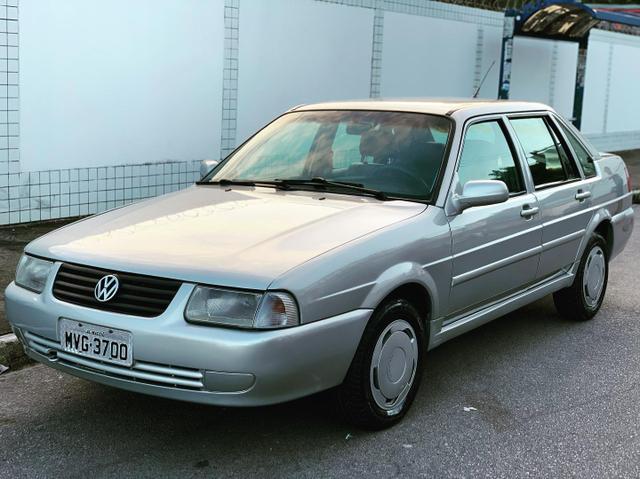 Santana Mi 1.8 Completo+GNV