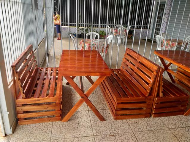 Jogo de bancos