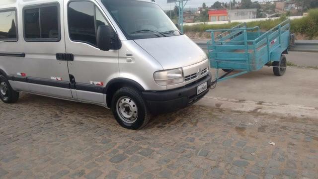 Troco ou vendo uma vam master 2.5 16 lugares lugar - Foto 3
