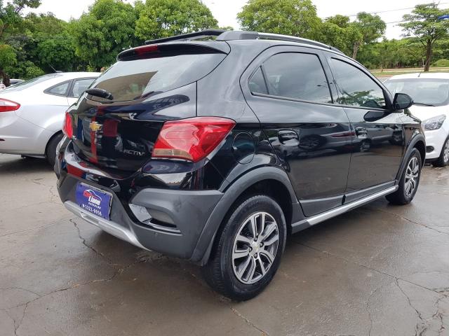 ONIX 2016/2017 1.4 MPFI ACTIV 8V FLEX 4P AUTOMÁTICO - Foto 6