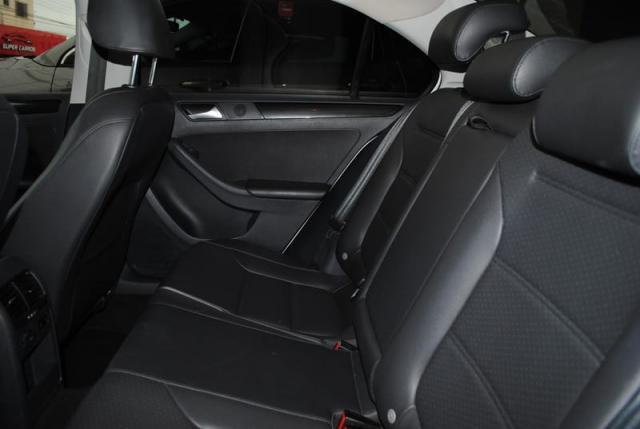 VOLKSWAGEN I/ JETTA 2.0 2013 Tiptronic - Foto 6