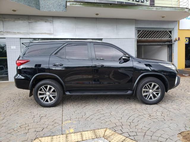 Hilux Sw4 Sr AT 2016/2017 - 79.000KM - 132.900,00 - Foto 5