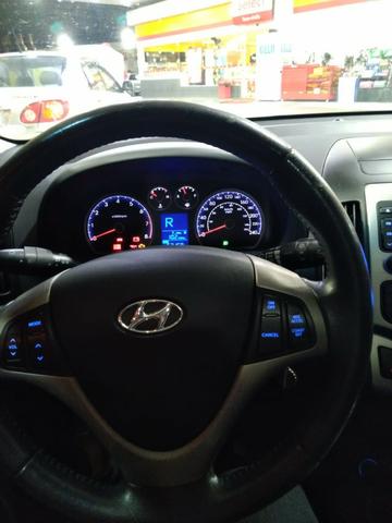 Hyundai I30 c/TETO 2011 Baixo KM - Foto 8