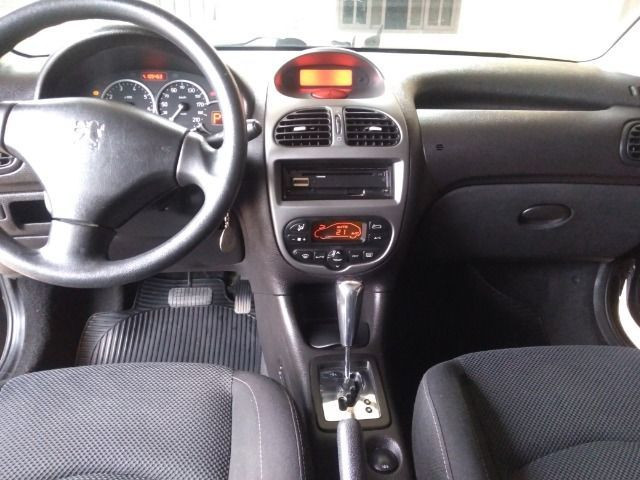 Vendo Peugeot 206 1.6 Feline Top de linha - Foto 6