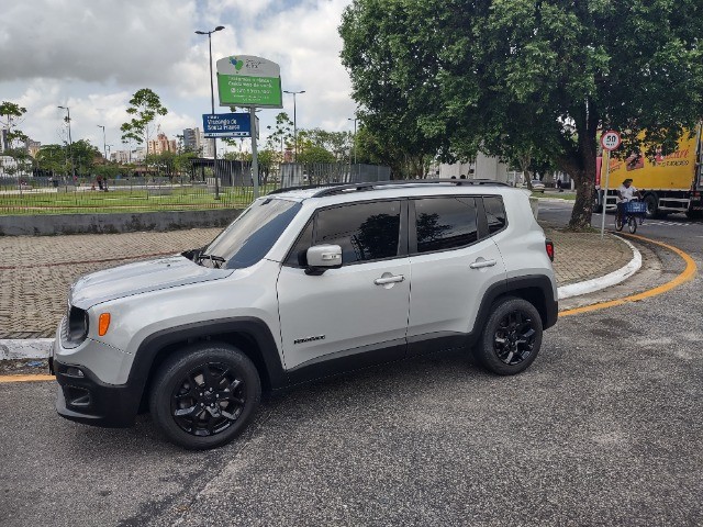 RENEGADE LONGITUDE 2016 COM 28 MIL KM