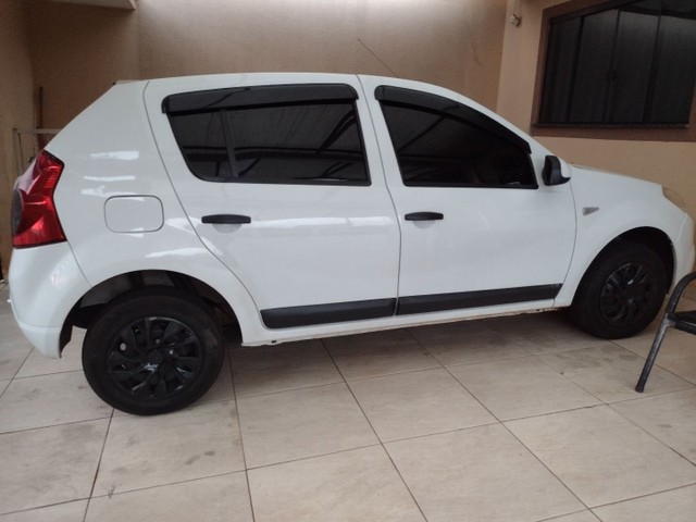 RENAULT SANDERO