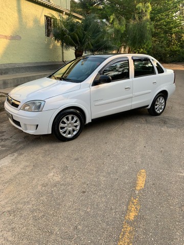 CORSA SEDAN 1.4 COMPLETO 2011