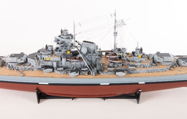 Navio Bismark para montar escala 1/200 - Foto 3