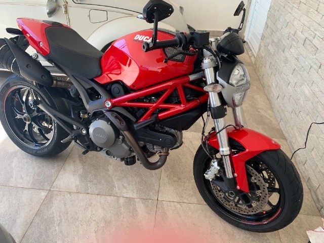 DUCATI MONSTER 796