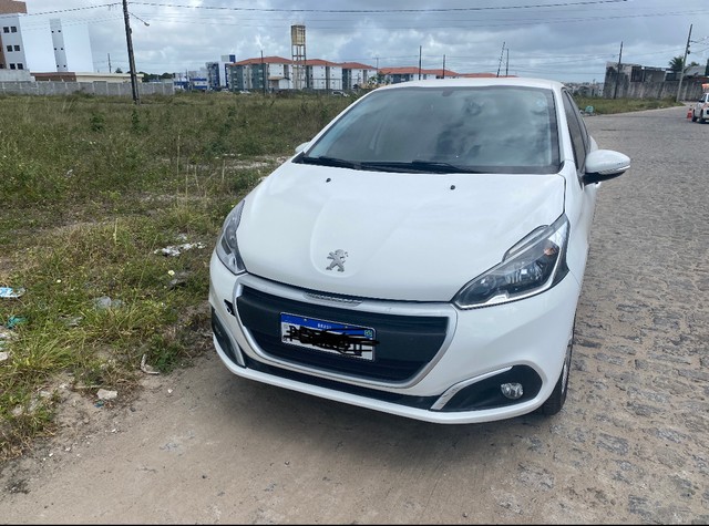 PEUGEOT 208 ANO 2017