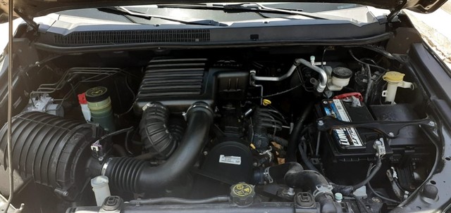 CARRO CONSERVADO SEM DETALHES