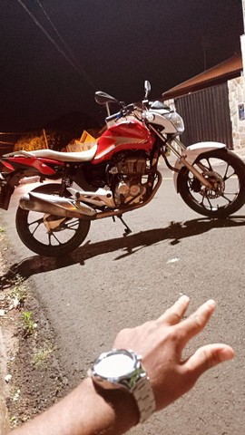 VENDO OU TROCO TITAN 160 2018
