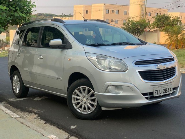 CHEVROLET SPIN LT 2014  IMPECÁVEL 