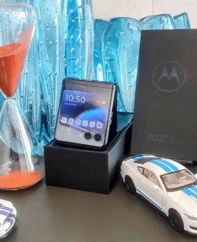 Motorola Razr 40 Ultra 5G - 8/256gb - Igual Novo (NF e Garantia) - Preto