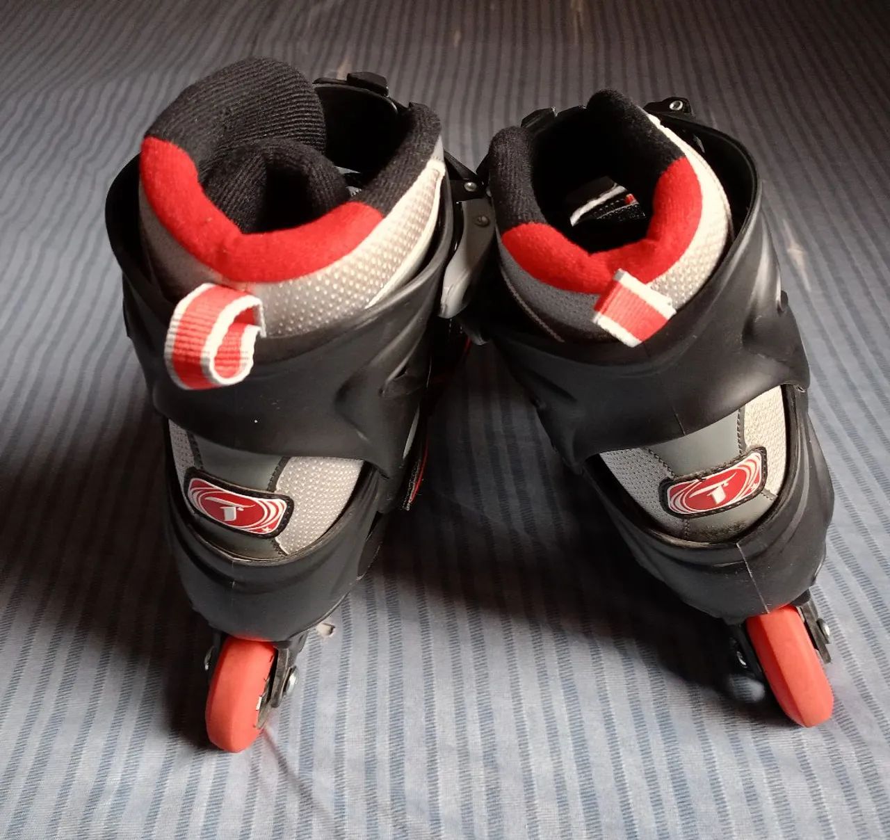 PATINS TRAXART FASTER 42 + Acessórios - Foto 2