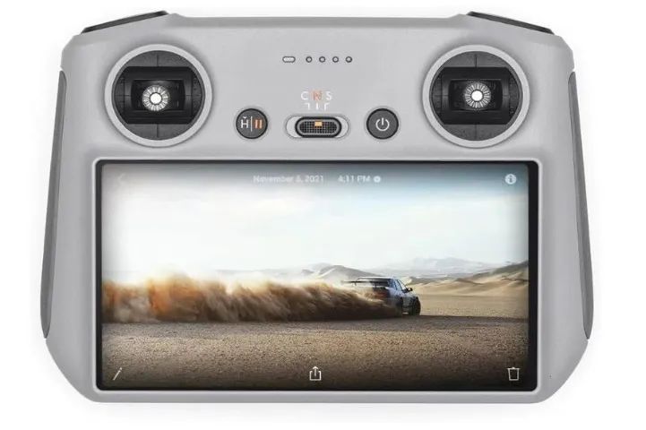 Drone DJI Mini 3 Fly More Combo Plus Com Tela Câmera 4k - Foto 3