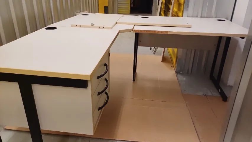 Mesa Grande em L* Giroflex - Foto 2