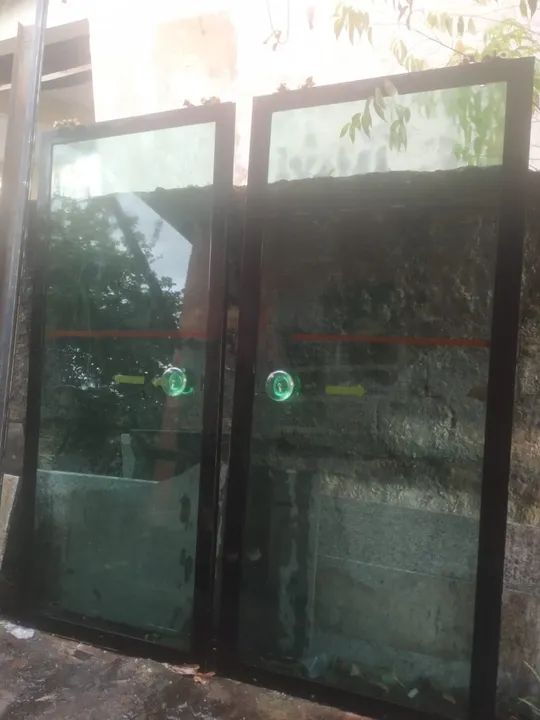 Porta vidro blindex verde  - Foto 2