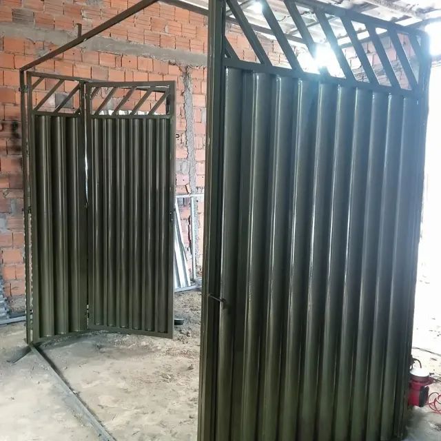 PORTÃO DE DUAS FOLHAS MATERIAL METALON E CHAPA ANDULADA GALVANIZADOS METALÚRGICA JG  - Foto 5
