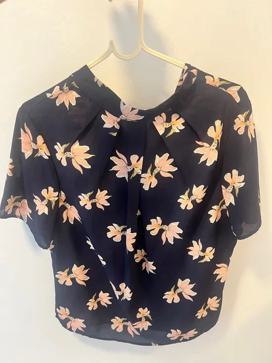 Blusa Floral Manga Curta - Azul