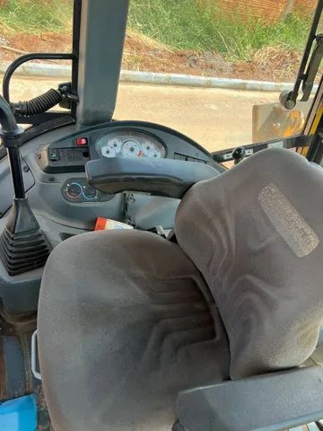 RETROESCAVADEIRA B95B 2014 NEW HOLLAND - Foto 2