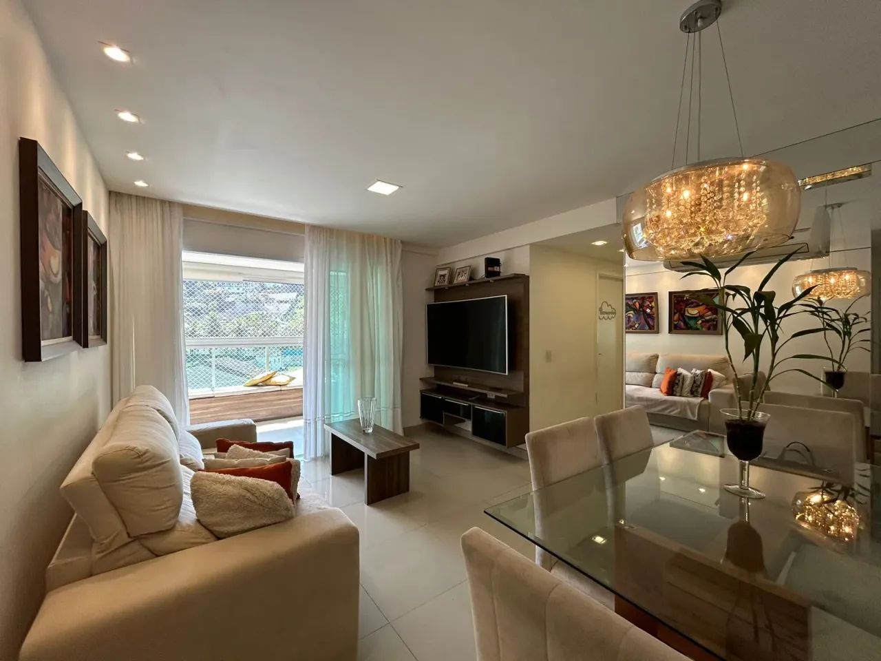 Bourgogne - Freguesia - Apto todo decorado com excelente 3 qts