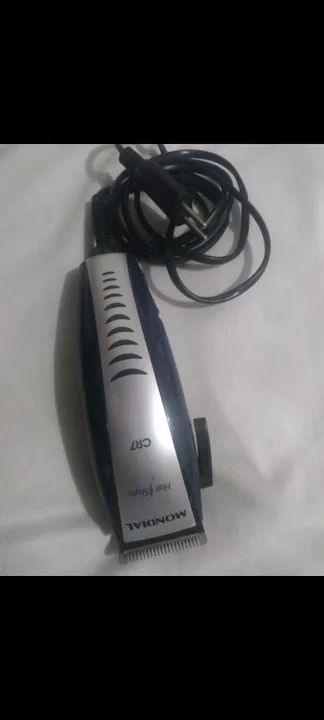 Máquina de Cortar Cabelo Mondial - CR7- Nova