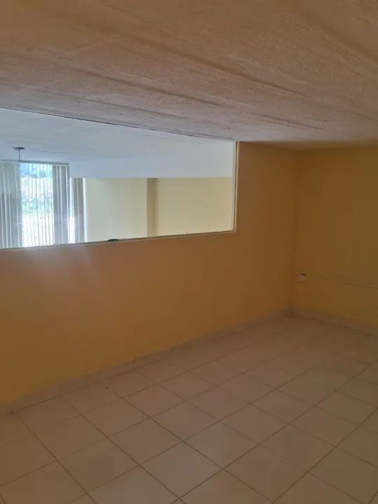 Ponto comercial/Loja/Box para aluguel possui 87 metros quadrados - Foto 3