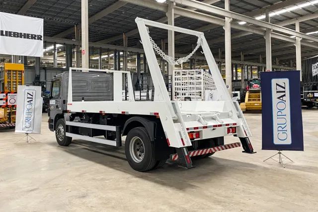 MB Atego 1719/48 25/25 Polinguindaste Duplo Não Articulado 9 Ton - Foto 14