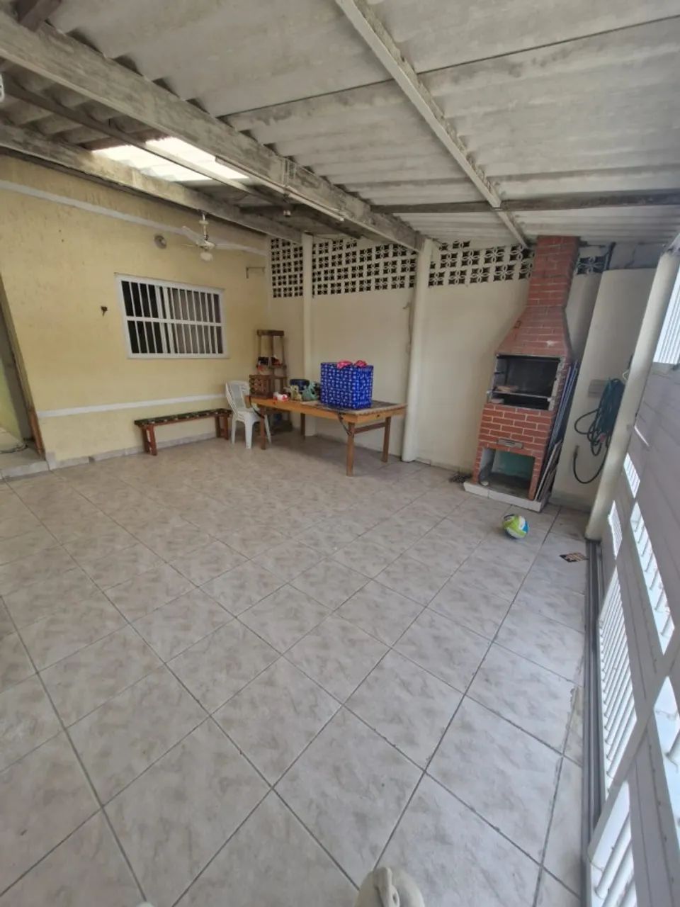 Casa para Venda em Praia Grande, Tude Bastos, 3 dormitórios, 2 suítes, 1 banheiro, 2 vagas