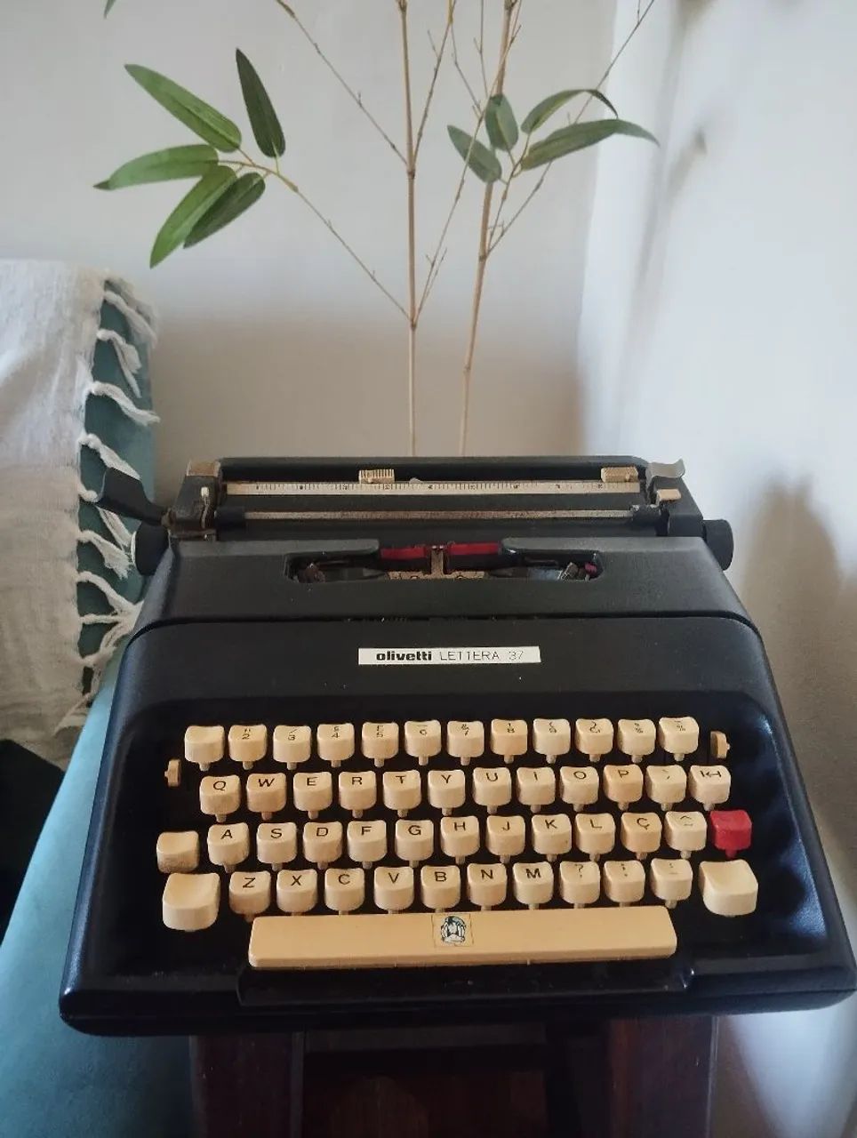 Máquina de escrever Olivetti Lettera - Foto 2