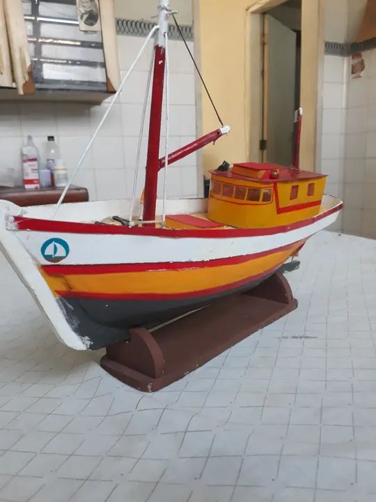 Barco de pesca artesanal em madeira - Foto 2