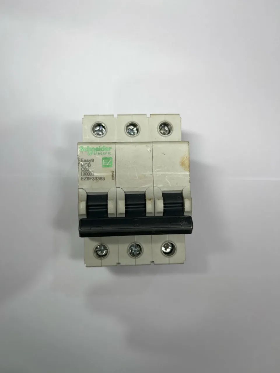 Schneider 3-Pole Circuit Breaker 63A