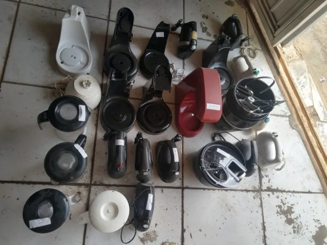 lote de  peças  de  reposição de  elwetrodomesticos diversos 