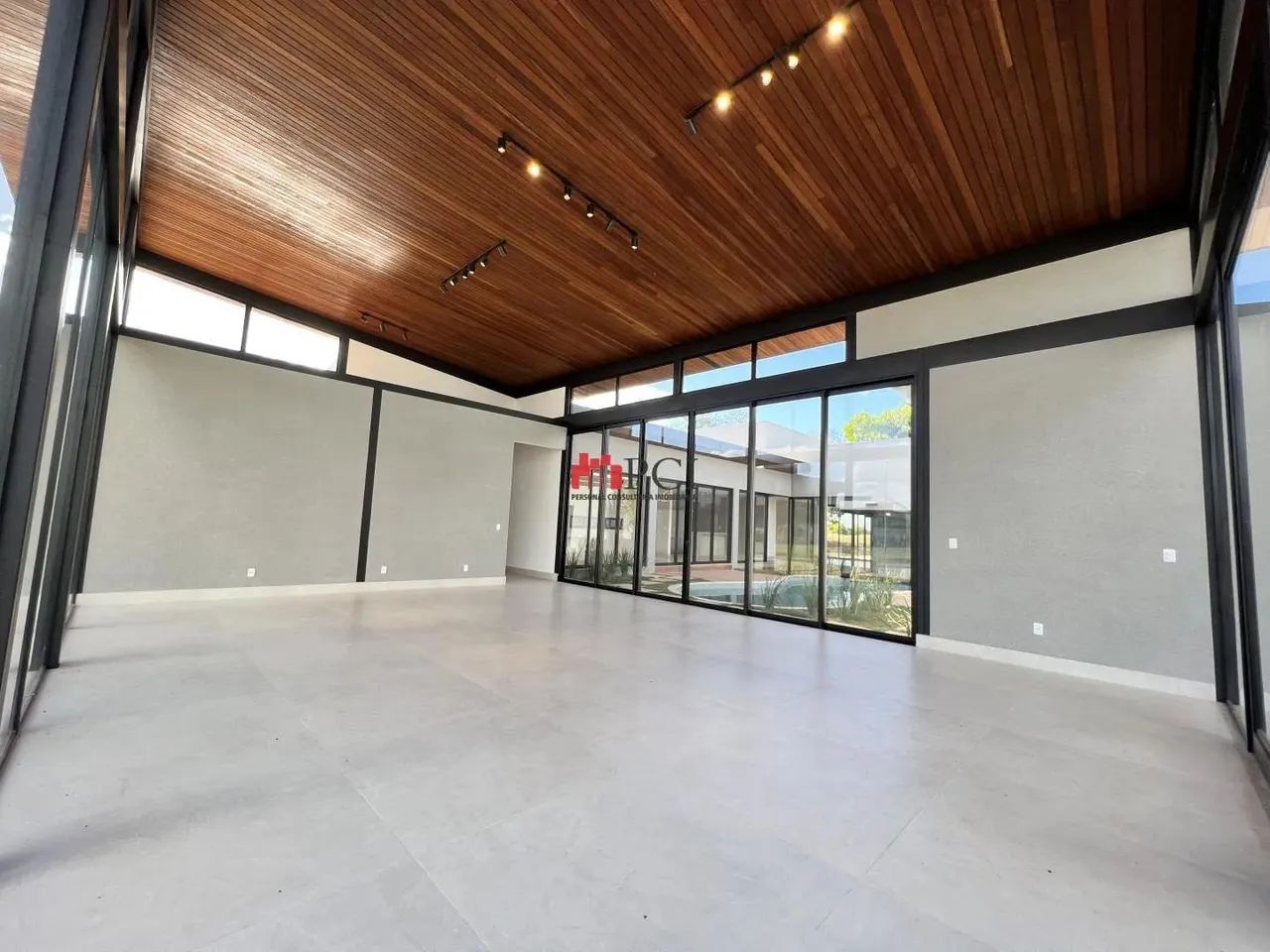 Casa de alto padrão no Portal do Sol Green com 4 suítes, piscina, ofurô e varanda gourmet - Foto 6