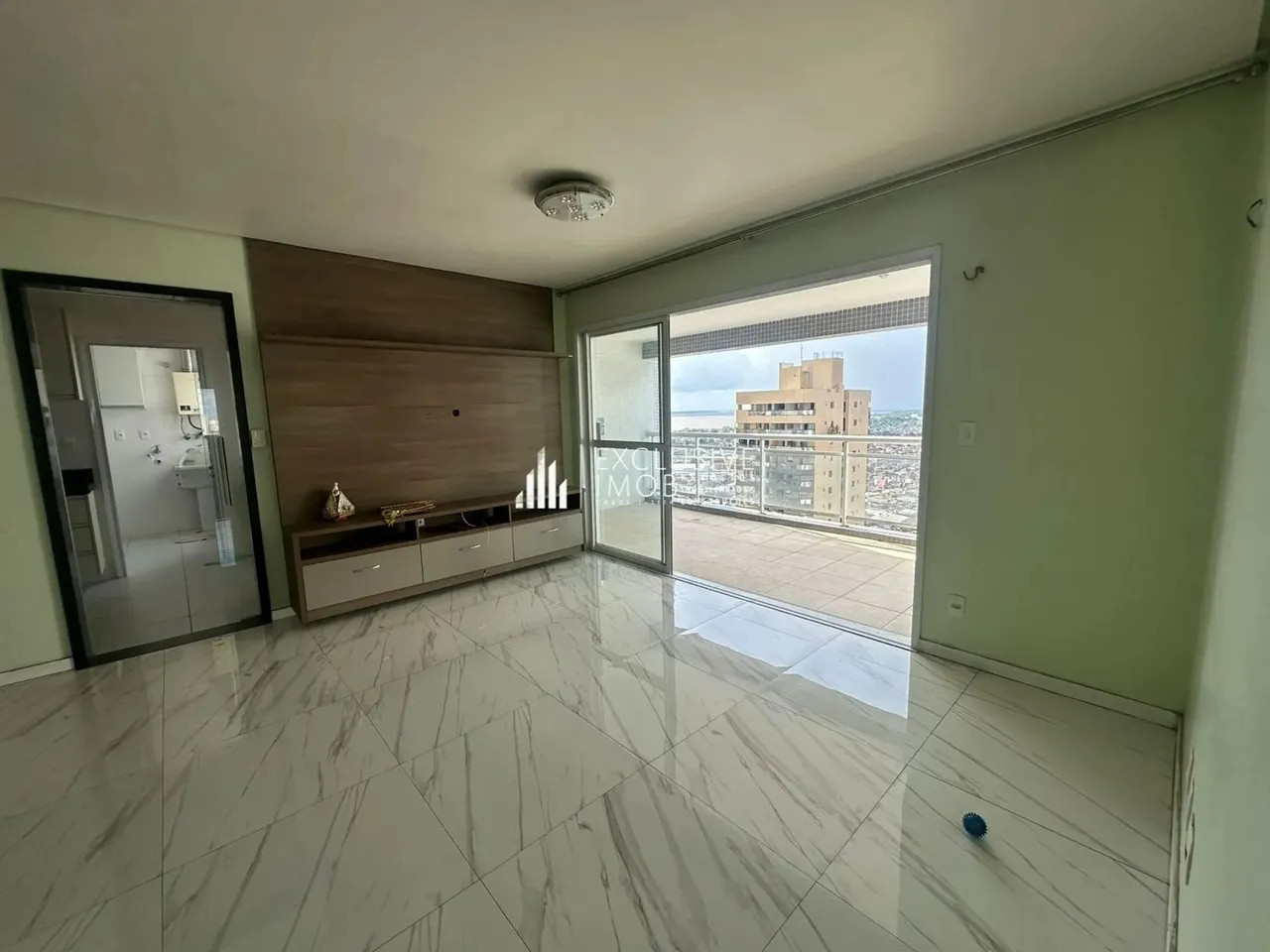 APTO NO COND. TORRES CENÁRIO DE 125 METROS, 3 SUÍTES É 4 BANHEIROS
