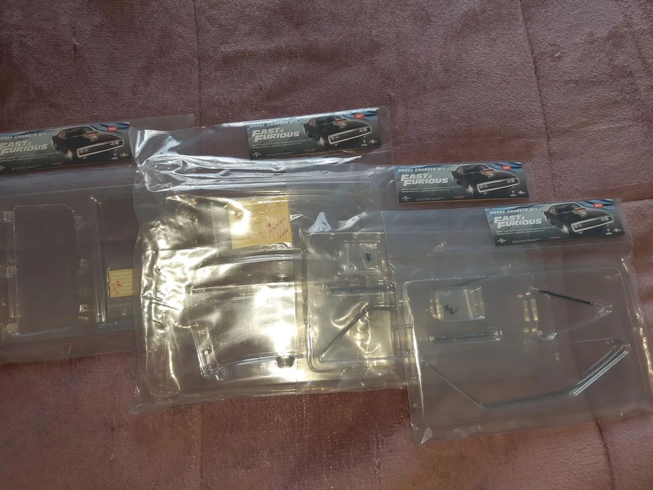 Fasciculos 66, 68 e 69 Dodge Charger RT Velozes e Furiosos 