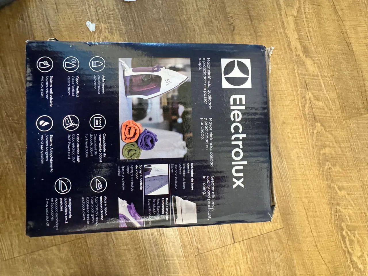 Ferro de Passar Electrolux com Vapor Vertical