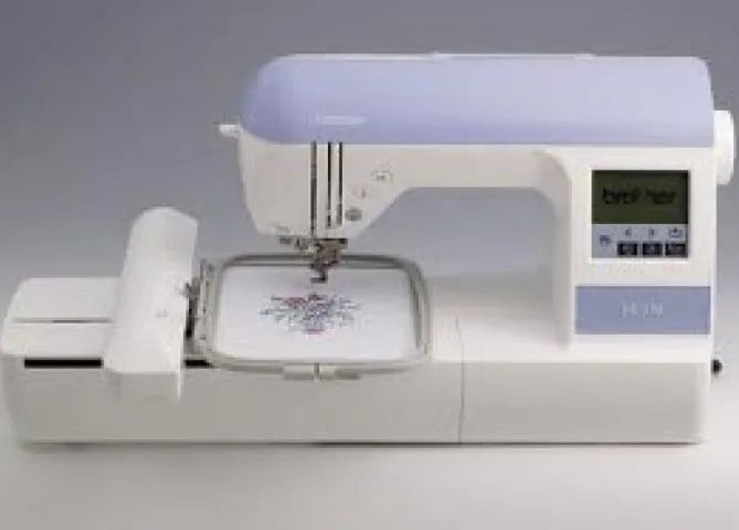 Bordadeira Computadorizada Brother Pe770 - Foto 2