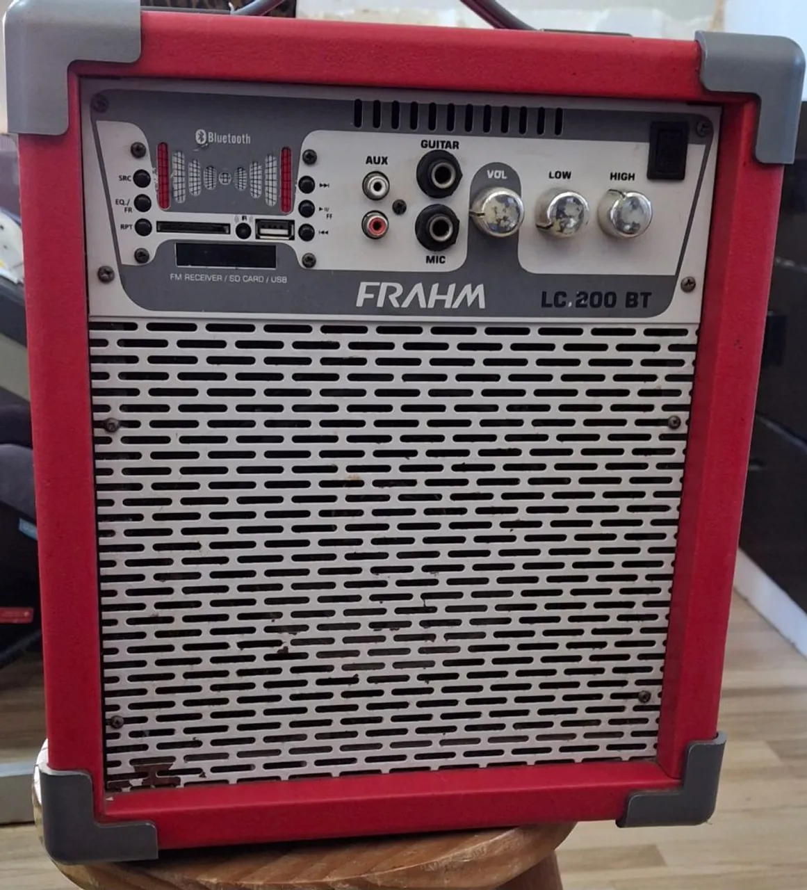 Caixa de som/ amplificador Frahm LC 200 BT