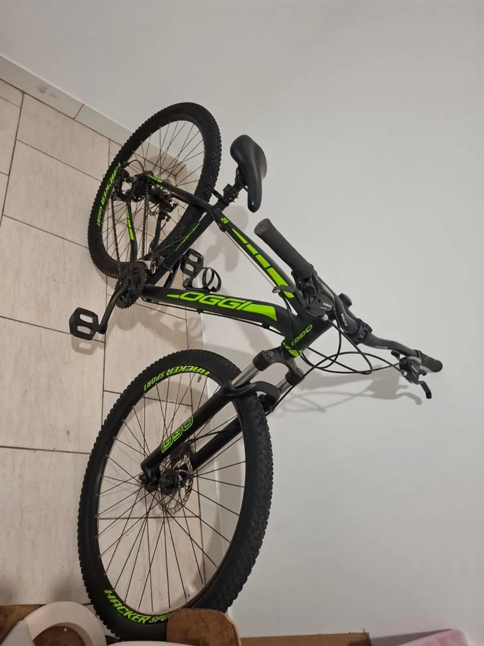Bicicleta Oggi Hacker Sport Disc 29