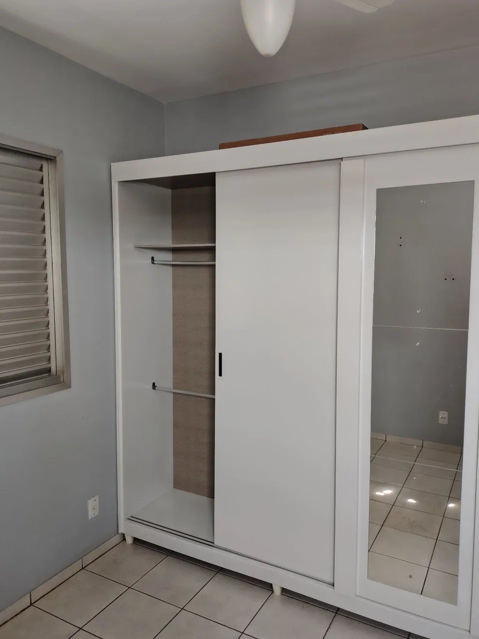 Guarda roupas 3 portas